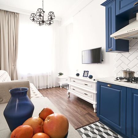 Lux Apartament На Левицького ลวีฟ ภายนอก รูปภาพ