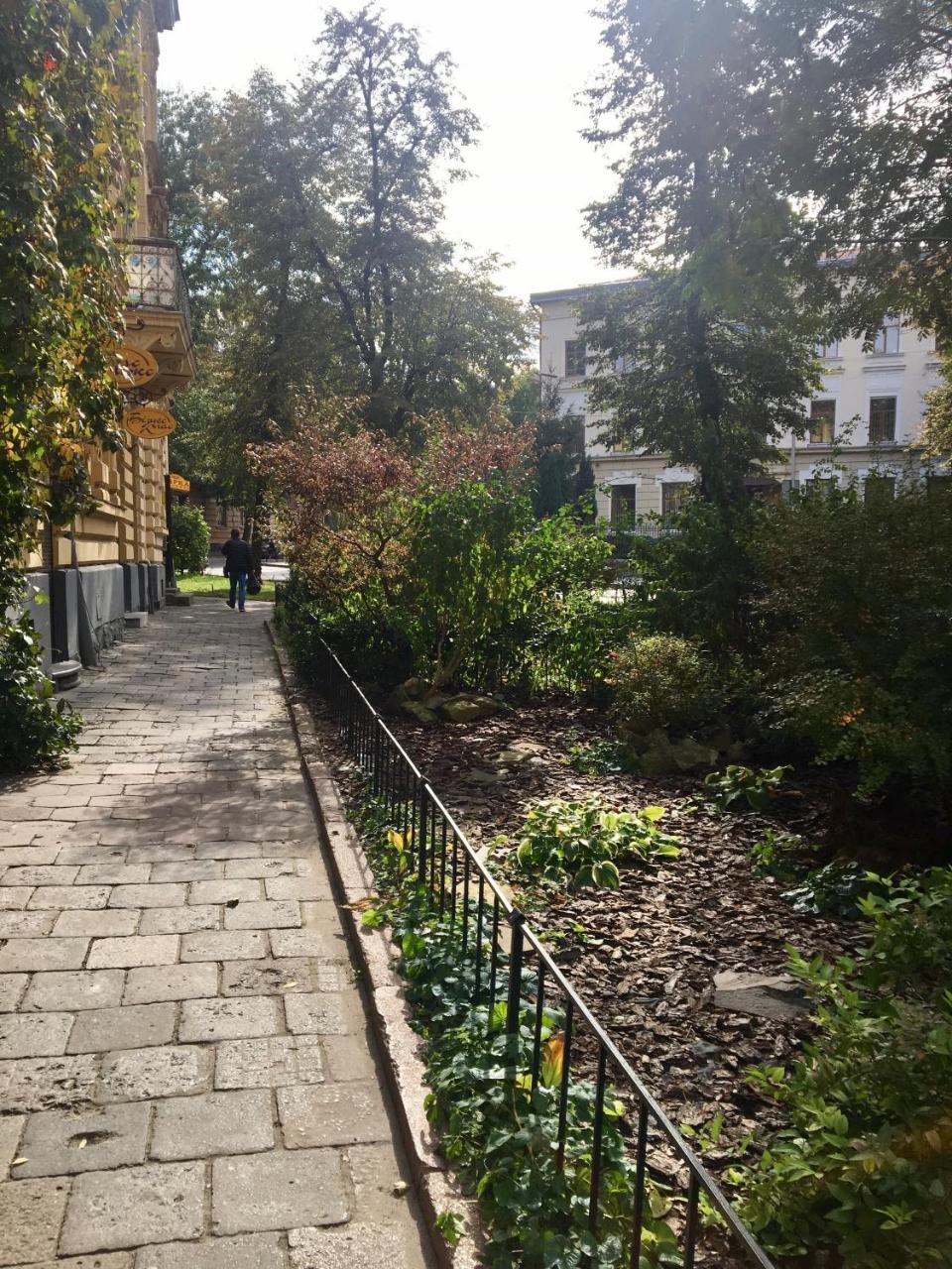 Lux Apartament На Левицького ลวีฟ ภายนอก รูปภาพ