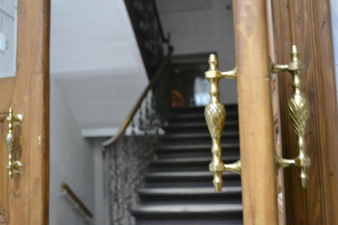 Lux Apartament На Левицького ลวีฟ ภายนอก รูปภาพ